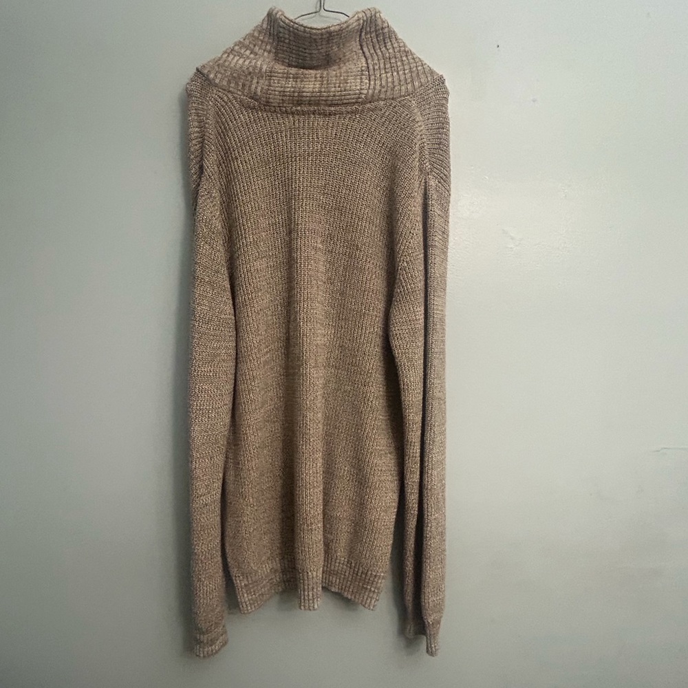 American Rag sweater - Picture 3 of 12